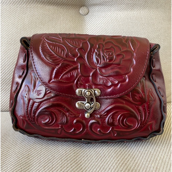 Patricia Nash Tooled Rose Lucia Leather Crossbody Oxblood - Picture 3 of 11